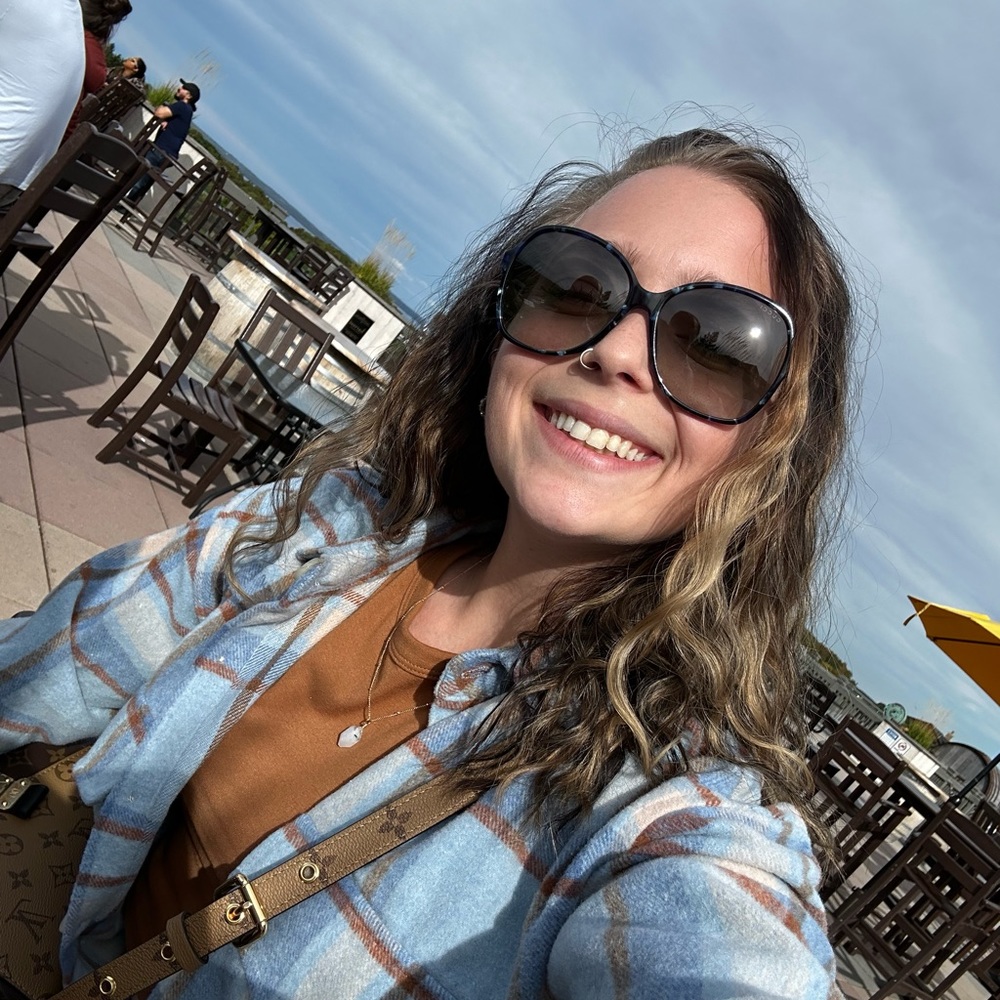 Meet your Posher, Erika